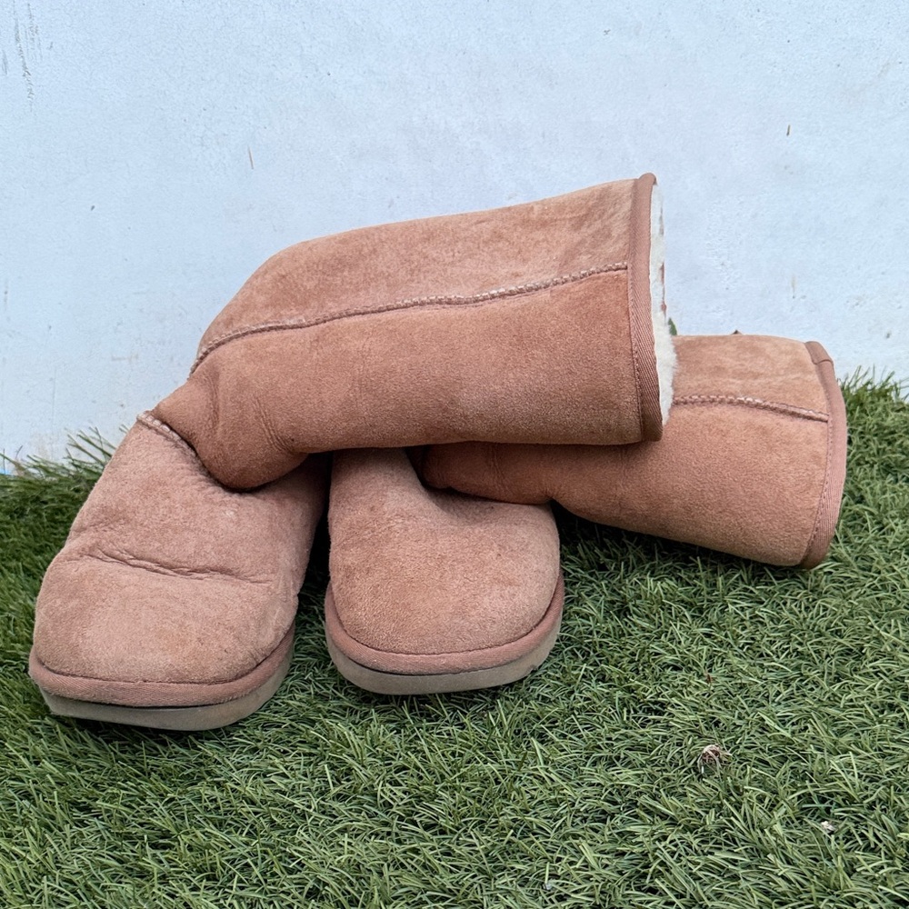 Classic Chestnut Suede Shearling Ugg Boots